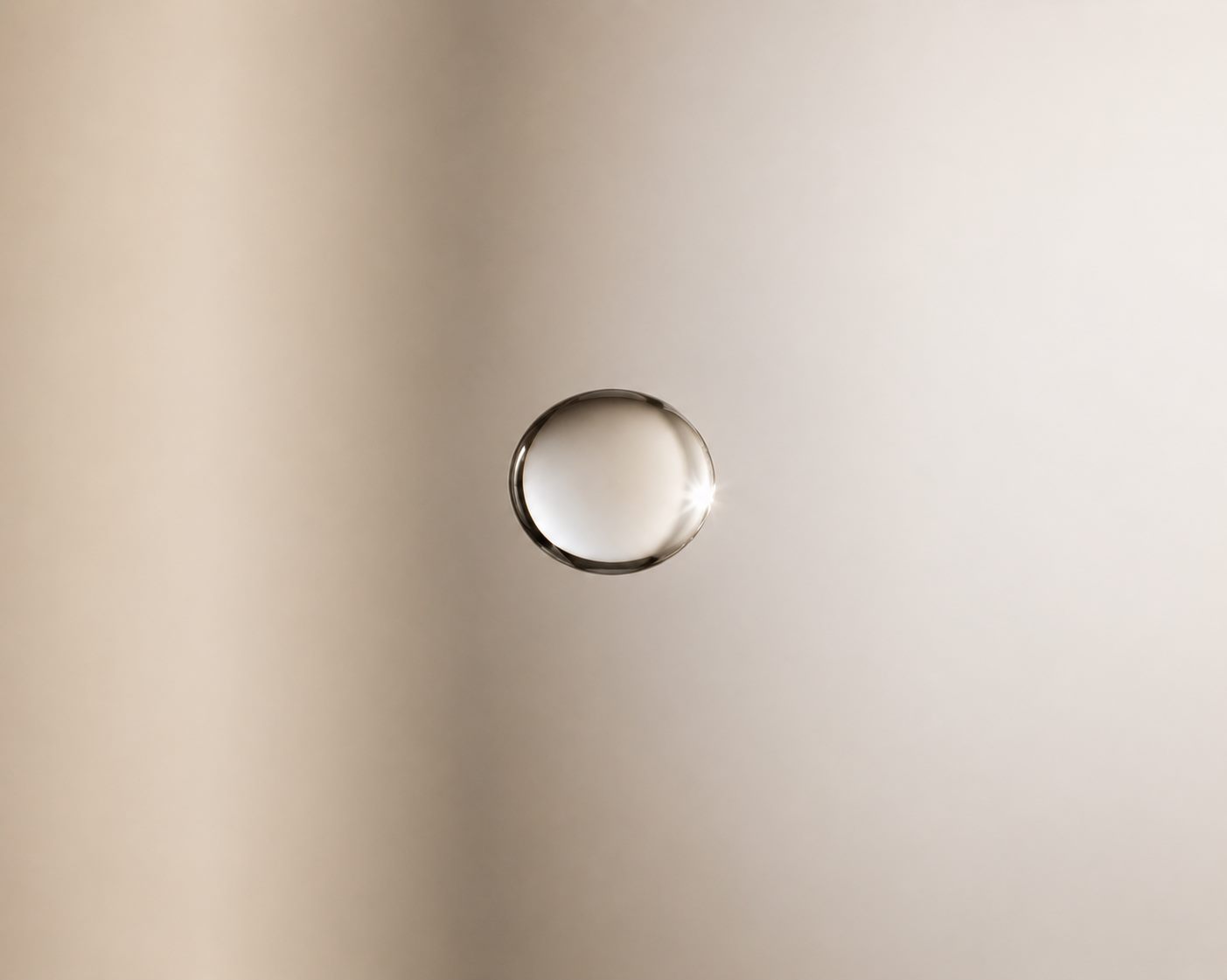 Minimal medical aesthetic image for lines and wrinkles consultation